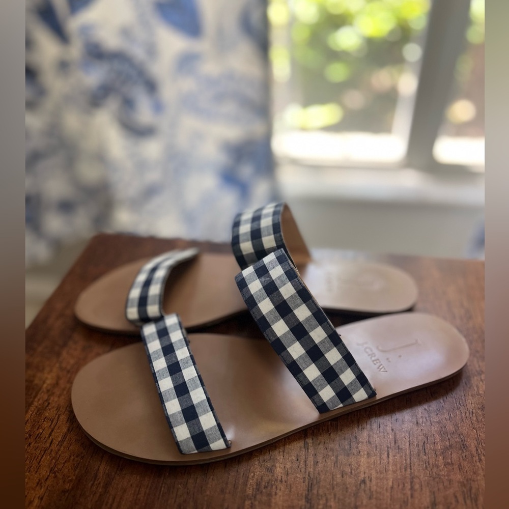 J.Crew Boardwalk gingham slide strap sandals in navy blue. Size 8